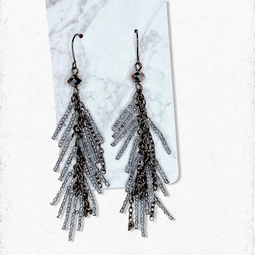 7071. Gray Seed Bead Earrings